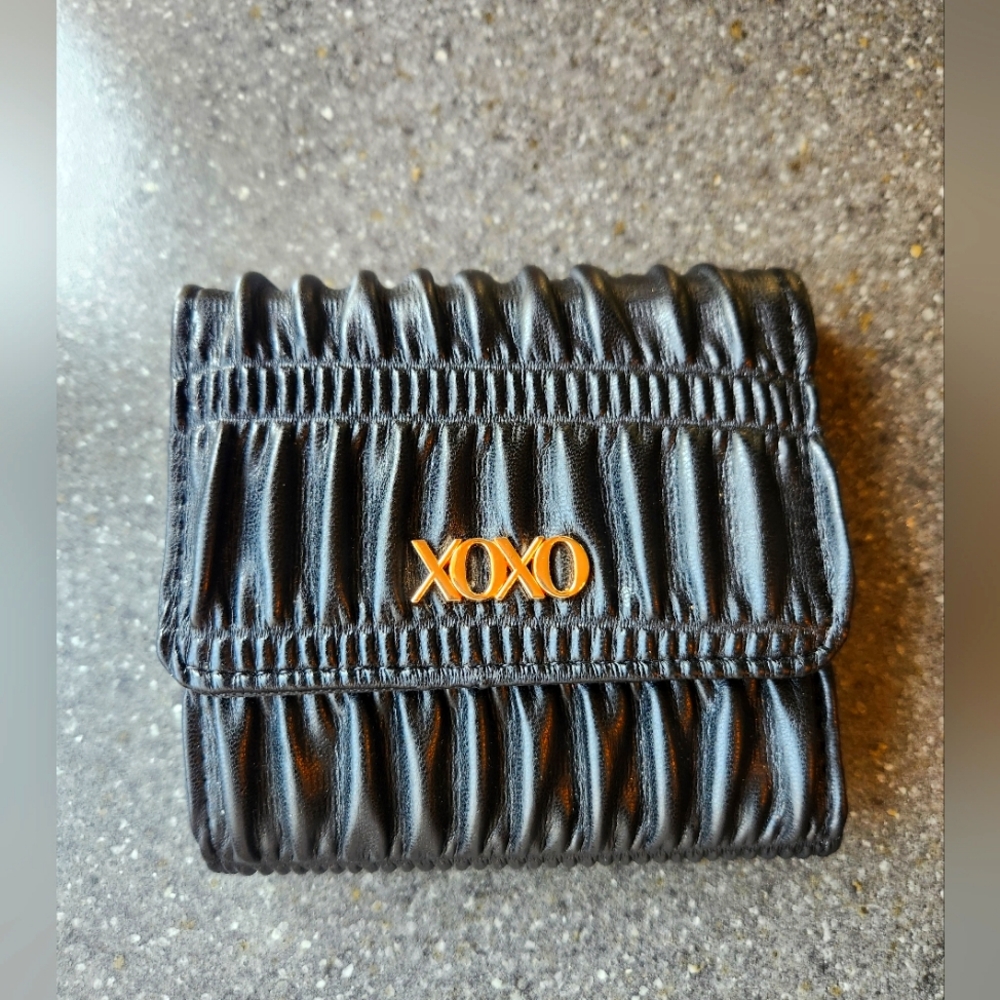 XOXO Wallet WOMEN'S, WALLET, XOXO, BLACK WITH GOLD ACCENTS, NWOT